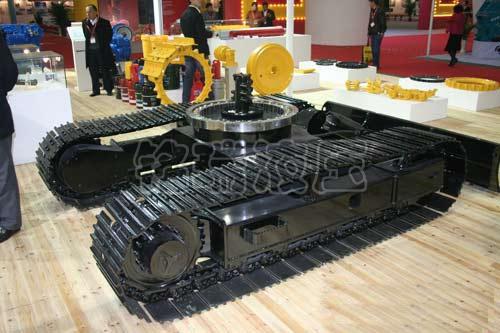 帶回轉(zhuǎn)支撐履帶底盤MRH